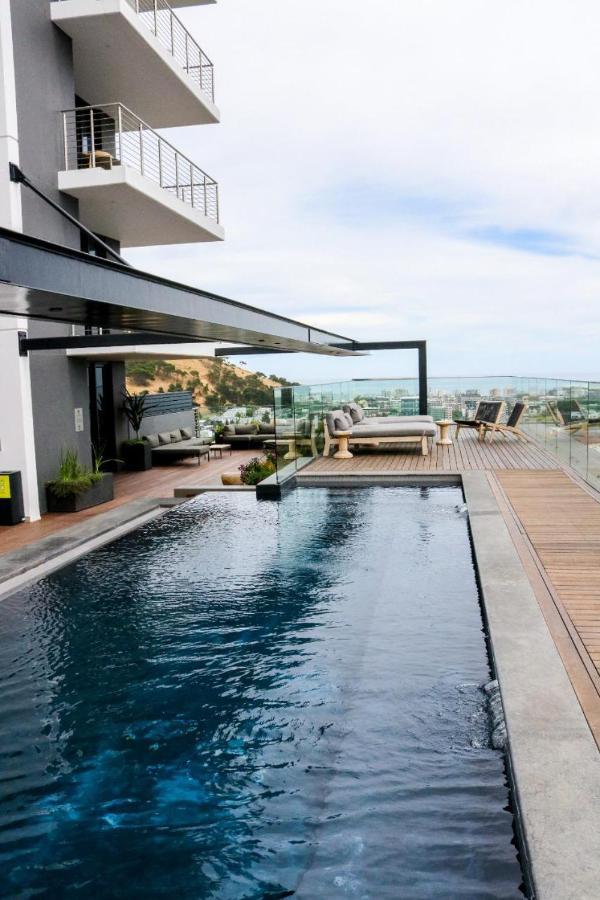 2218 At 16 On Bree Apartment Cape Town